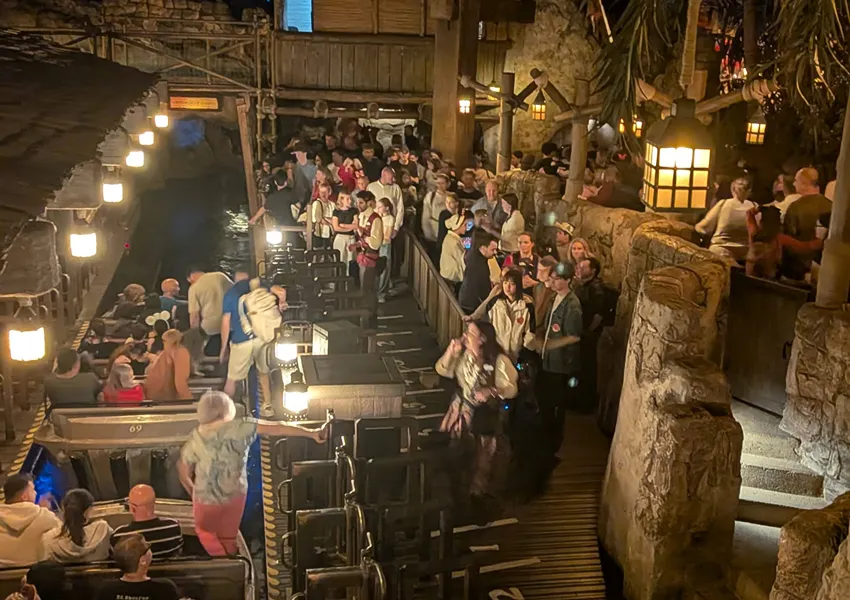 Pirates of the Caribbean details at Disneyland Paris