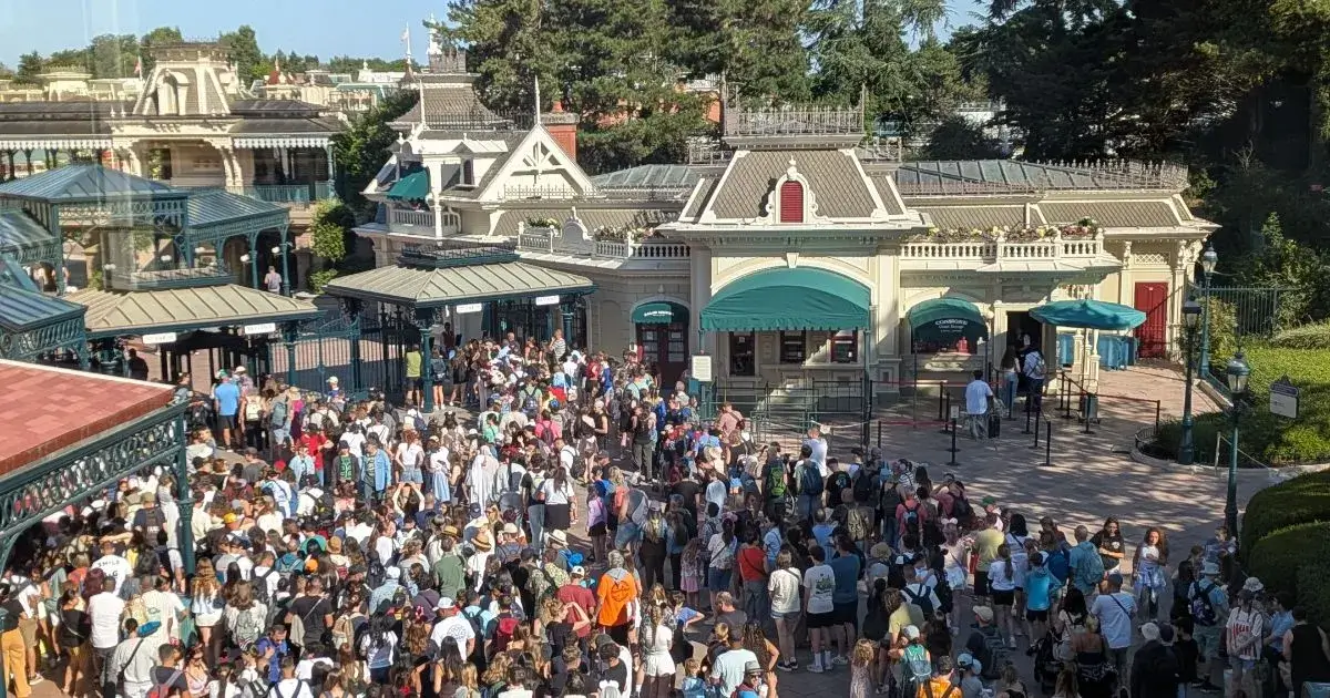❌ Mistakes to Avoid on Your First Trip to Disneyland Paris (and How to Have a Perfect Day)