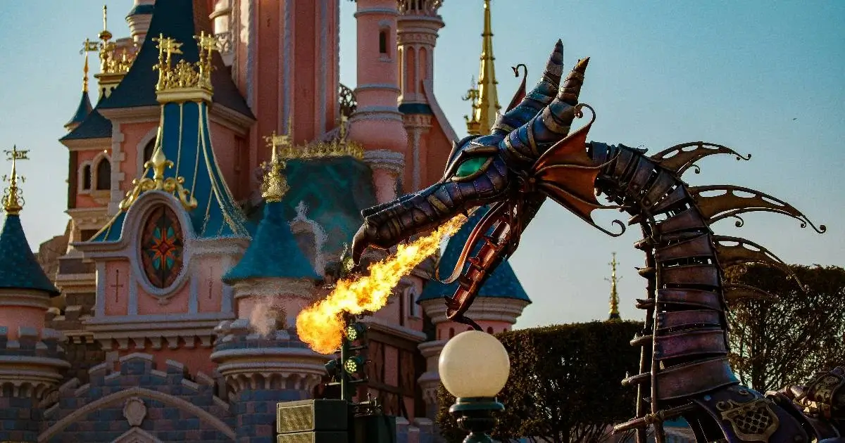 Disneyland Paris in July: The Ultimate Guide (Pros, Cons & Tips)