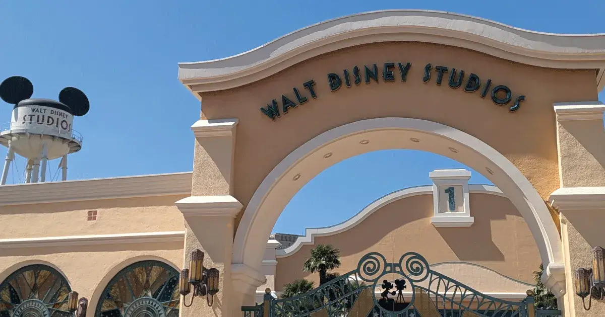 🎬 From Walt Disney Studios to Disney Adventure World: Curiosities of a Historic Transformation